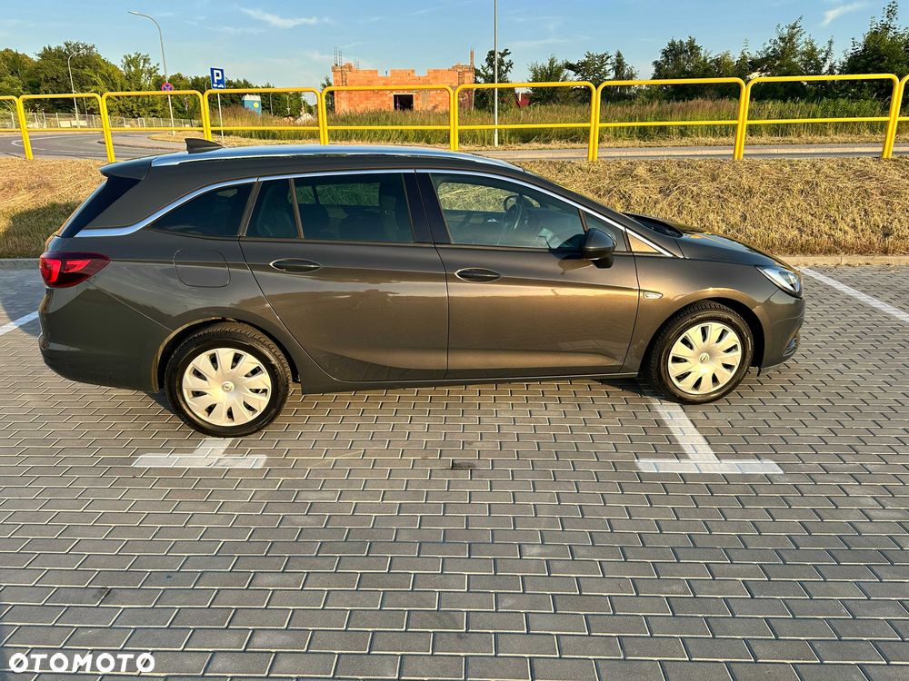 Opel Astra - 2