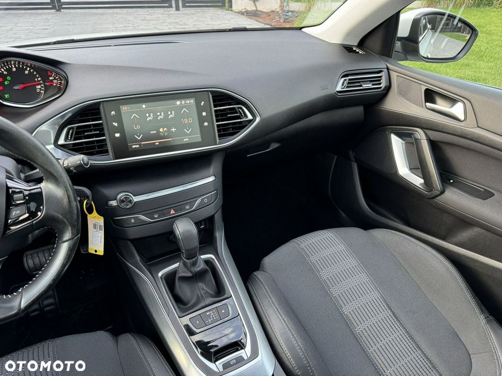 Peugeot 308 BlueHDi 120 EAT6 Stop & Start Allure - 16