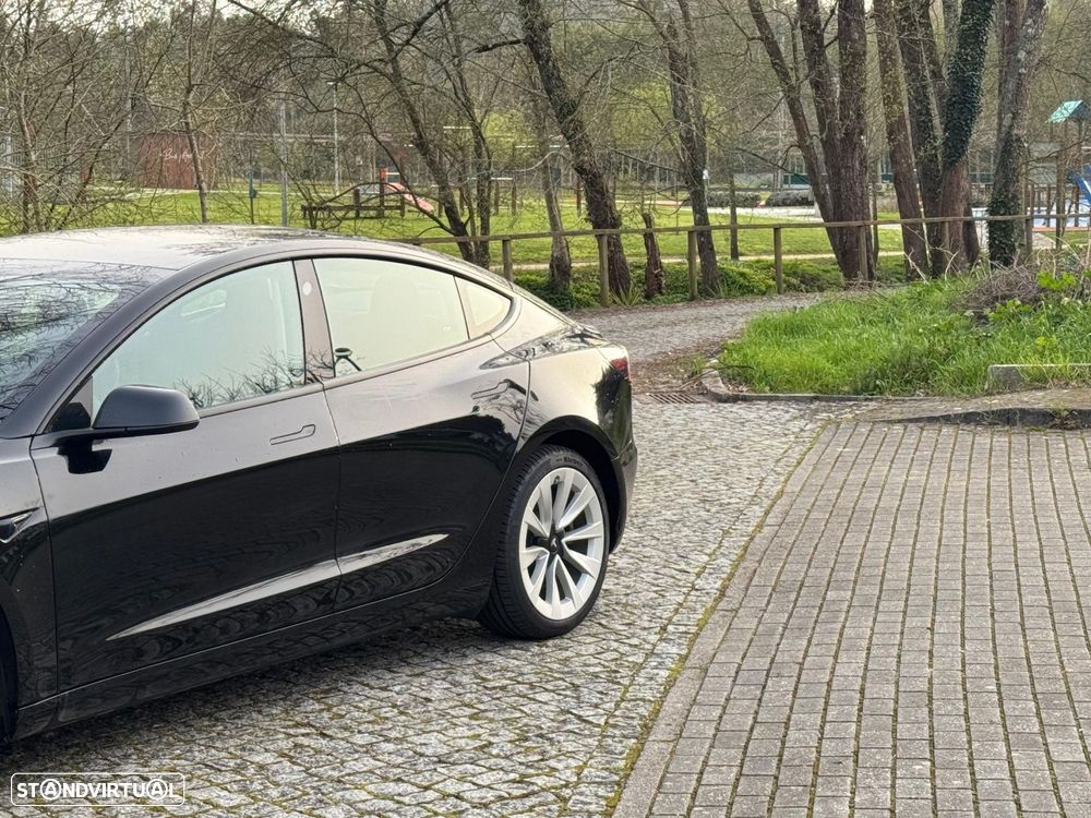 Tesla Model 3 Standard Range Plus RWD - 3