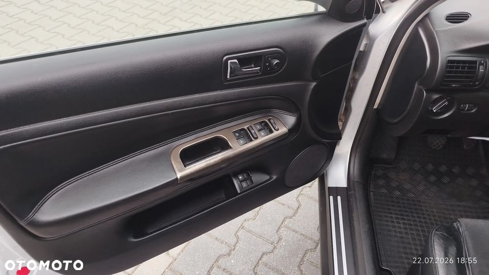Volkswagen Passat 1.9 TDI - 11