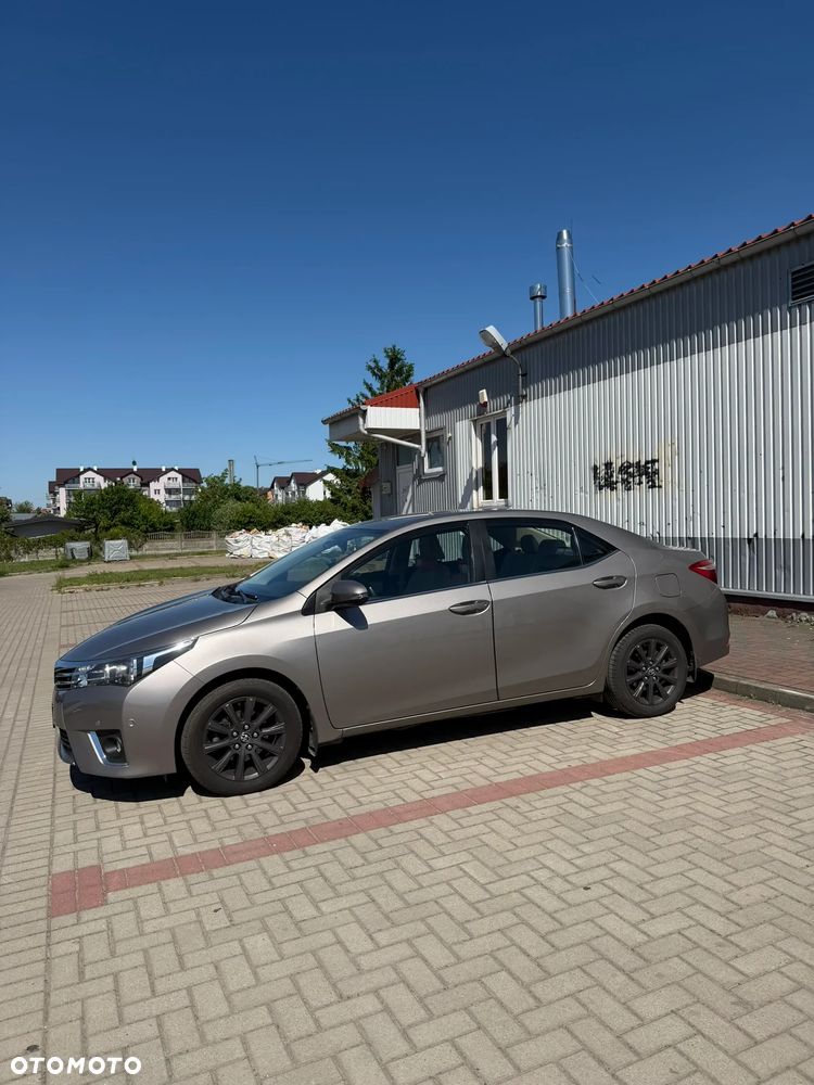 Toyota Corolla 1.6 Premium - 3