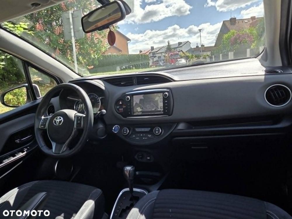Toyota Yaris 1.5 VVT-i GR Sport - 10