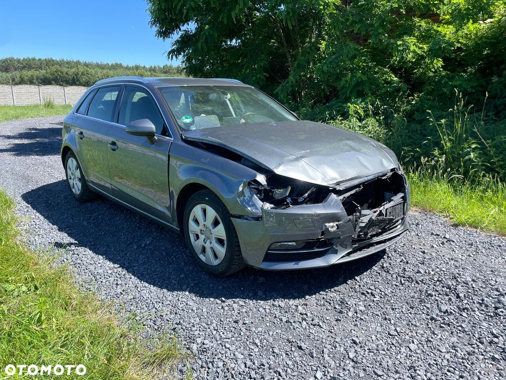 Audi A3 Sportback 1.6 TDI Ambition - 2
