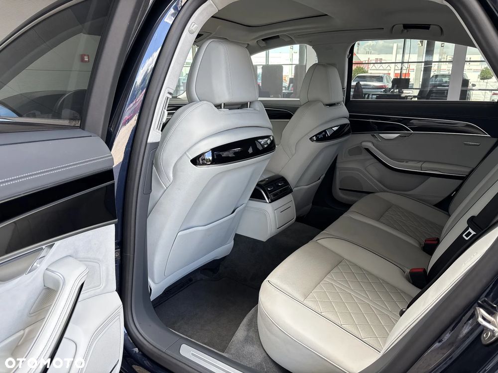 Audi A8 60 TFSI mHEV Quattro Tiptr - 11