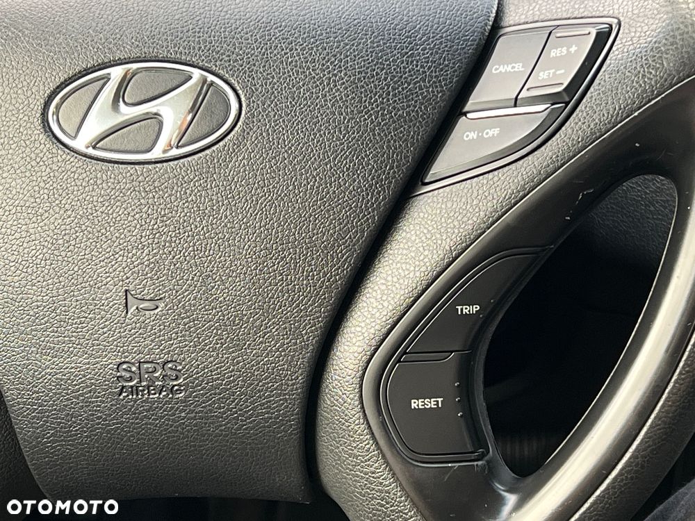 Hyundai Sonata 3.3 V6 Premium - 22