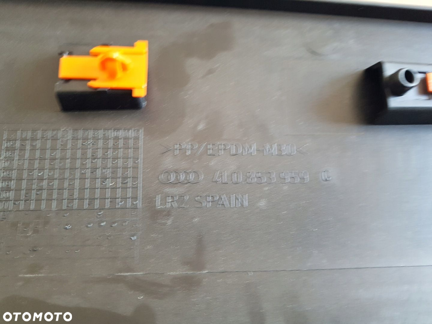 AUDI Q7 07-16 listwa drzwi lewy przód 4L0853959C - 3