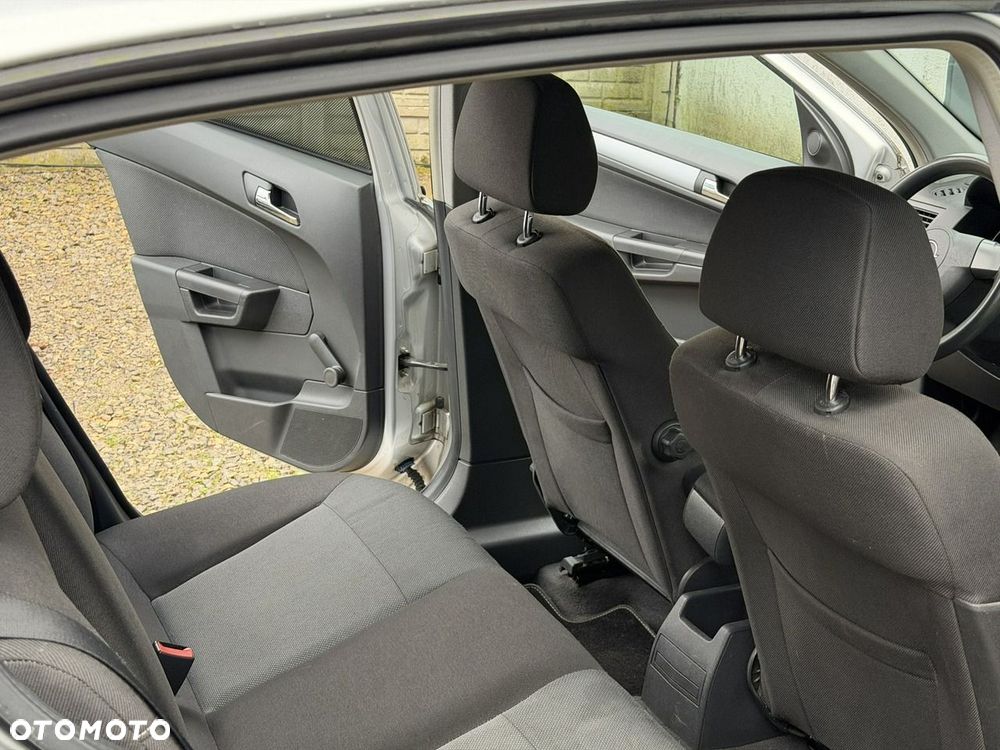 Opel Astra - 22