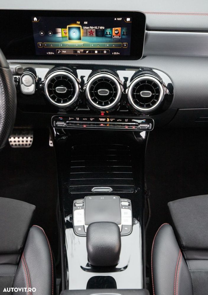 Mercedes-Benz CLA - 18