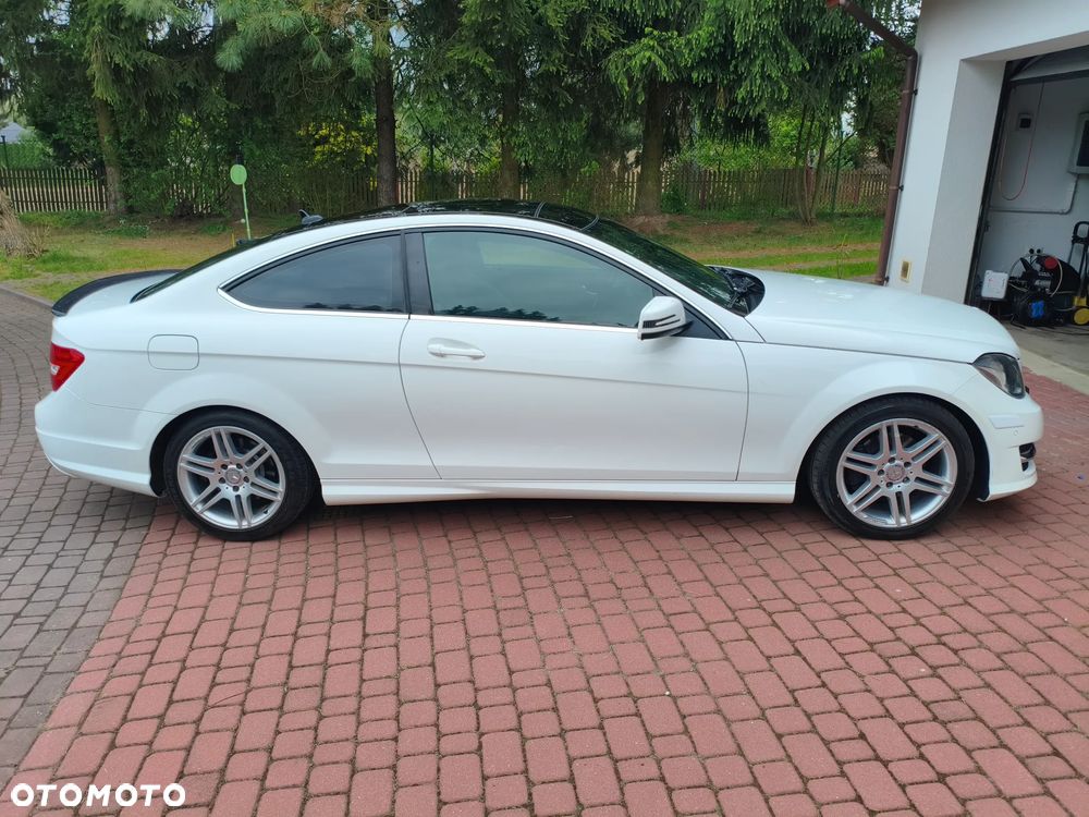 Mercedes-Benz Klasa C 250 CGI BlueEff Sport - 7