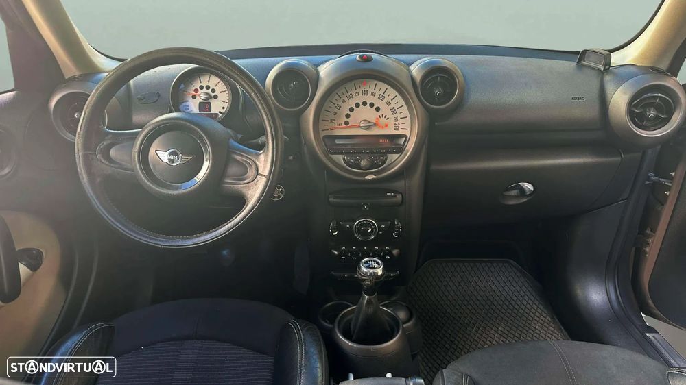 MINI Countryman Cooper D - 13