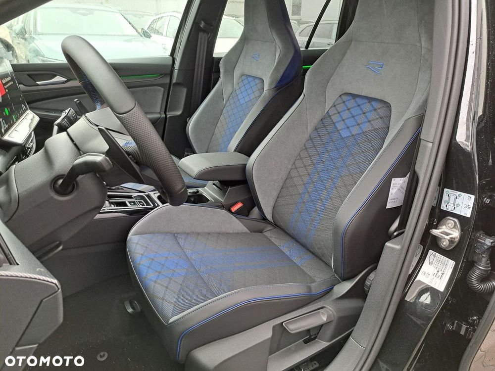 Volkswagen Golf - 9
