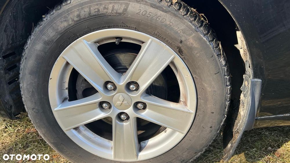 Mitsubishi Lancer 1.5 Invite - 15