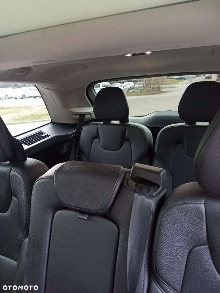 Volvo XC 90 T6 AWD Momentum 7os - 37