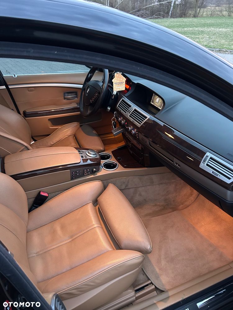 BMW Seria 7 730d L - 26