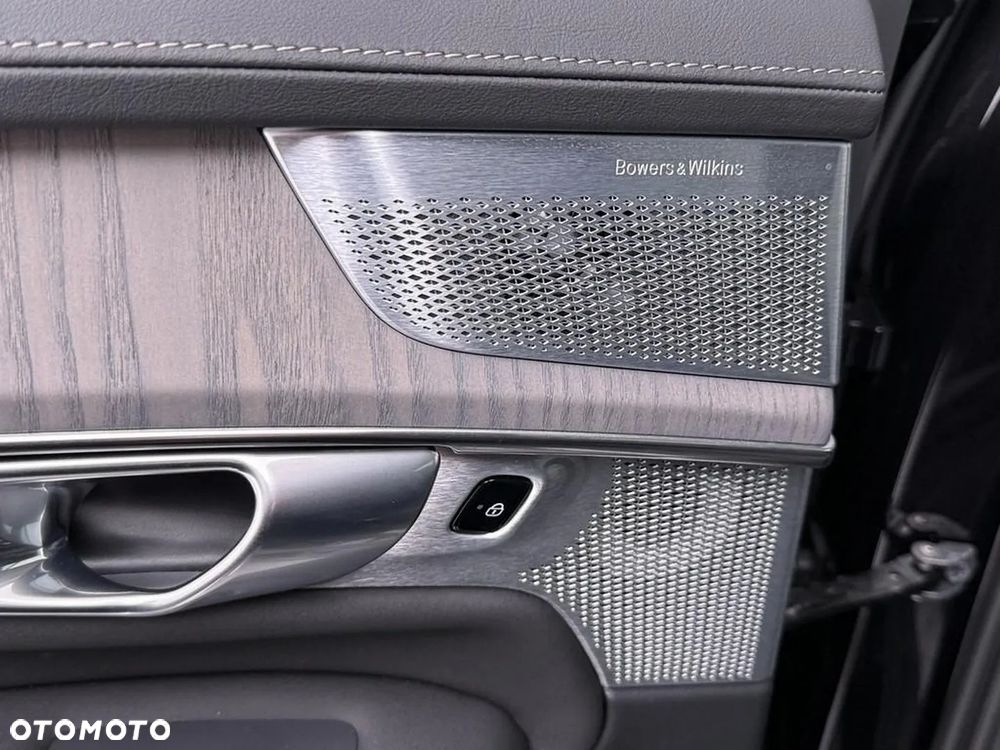 Volvo XC 90 T8 AWD Ultra Dark - 23