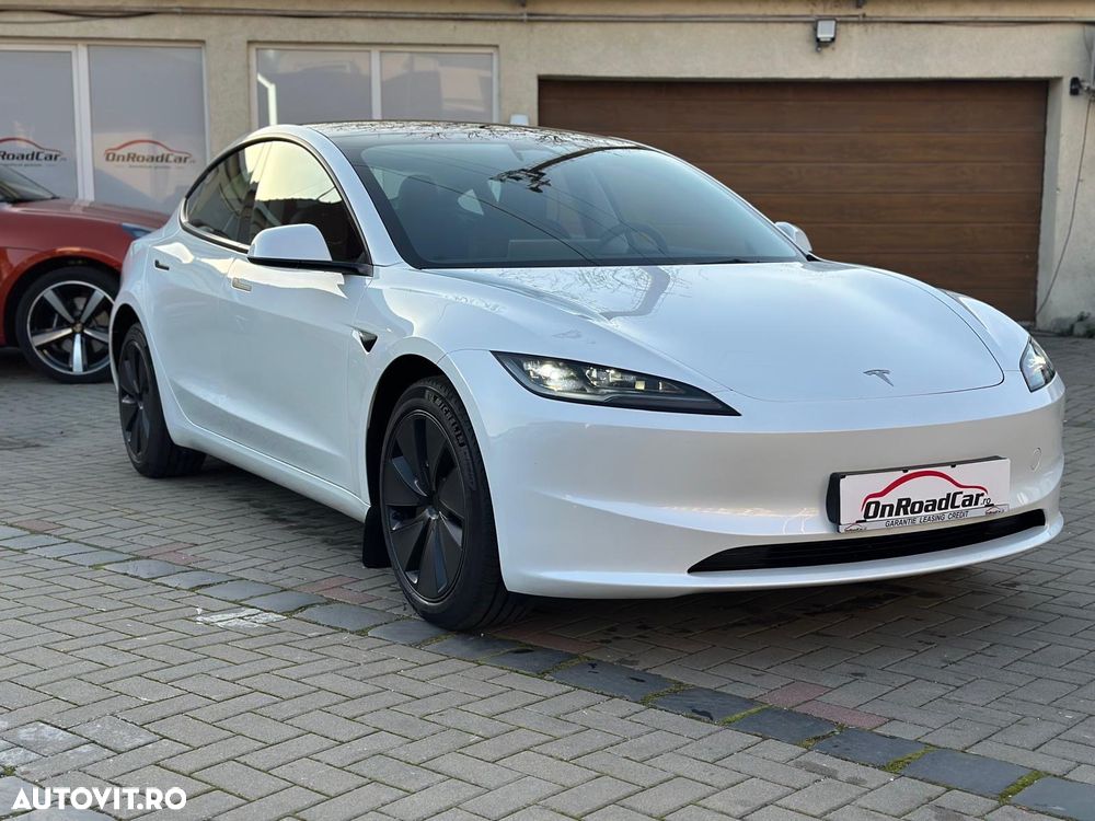 Tesla Model 3 Standard Reichweite Plus Hinterradantrieb - 2