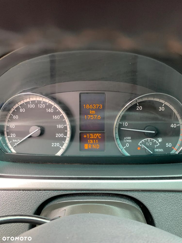 Mercedes-Benz VITO - 13