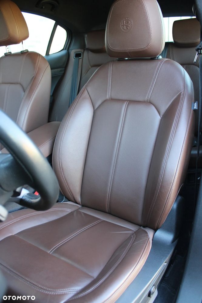 Alfa Romeo Stelvio 2.0 Turbo TI Q4 - 8
