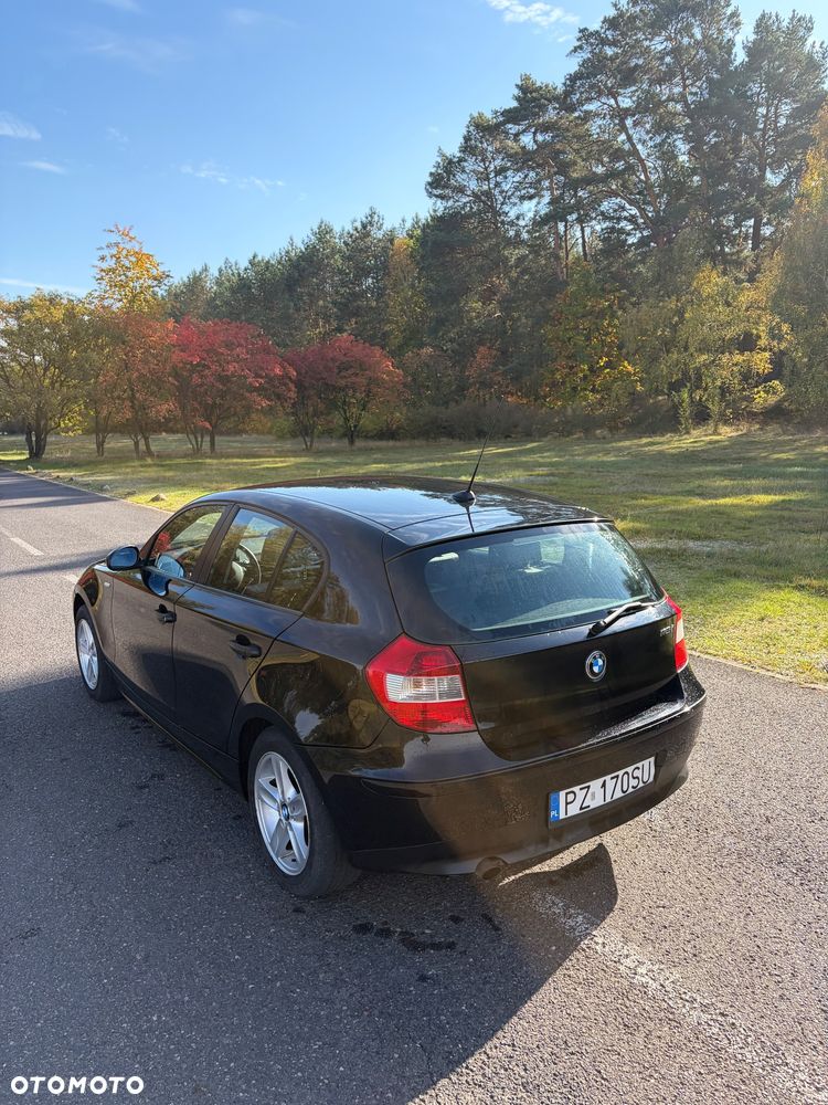 BMW Seria 1 2005 photo 4