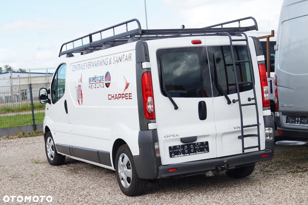 Opel VIVARO - 8
