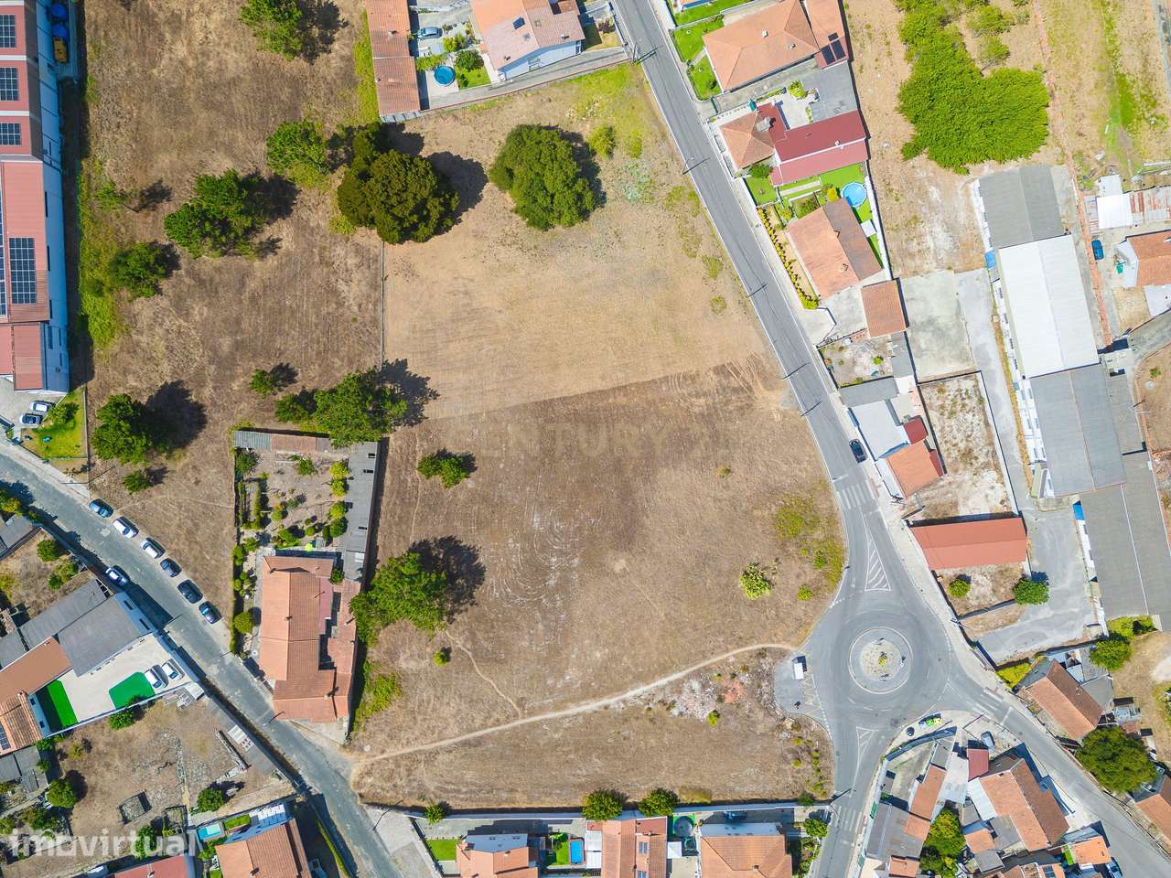 Terreno com 7.500 m² – Oportunidade Única para Investimento na Marinha - Grande imagem: 2/9