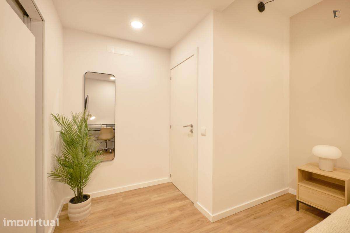 Quarto - localizado em Campolide Lisbon - Grande imagem: 5/33