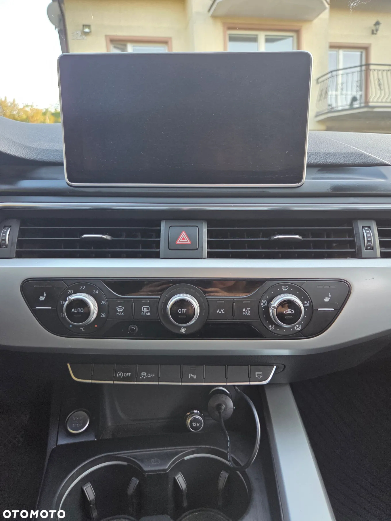 Audi A4 2.0 TDI S tronic - 11