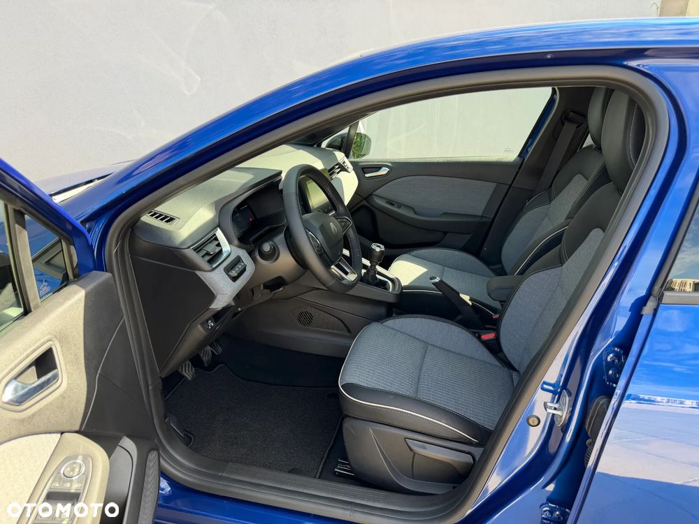 Renault Clio 1.0 TCe Techno - 8