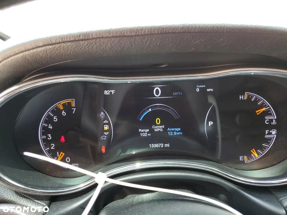 Jeep Grand Cherokee 5.7 V8 Summit - 11