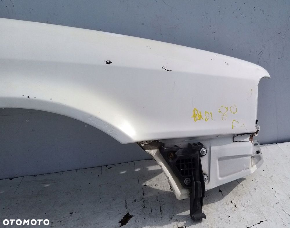 AUDI 80 B4 BŁOTNIK PRAWY BIAŁY BEZ RDZY - 2