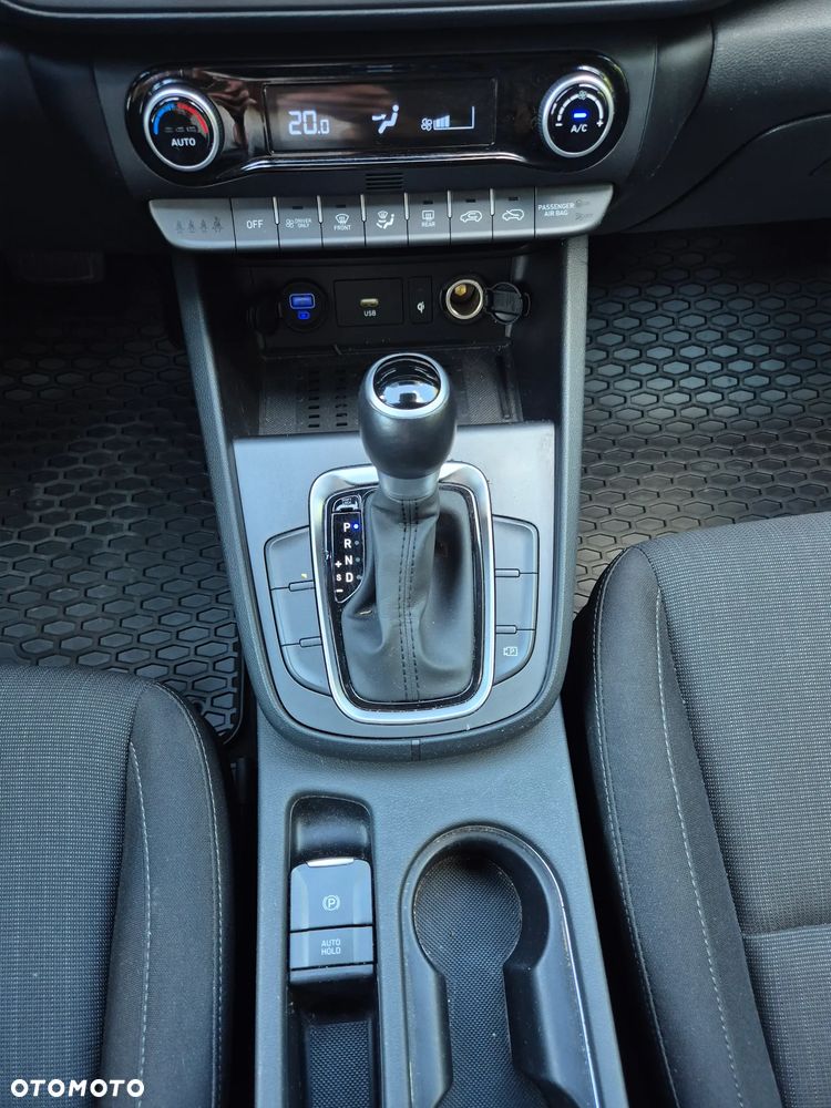 Hyundai Kona 1.6 GDI DCT Select - 29