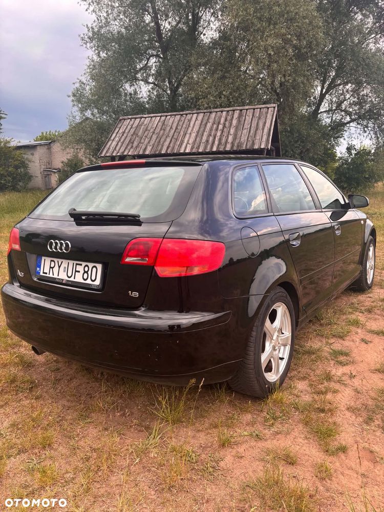 Audi A3 Sportback 1.6 FSI Ambiente - 6
