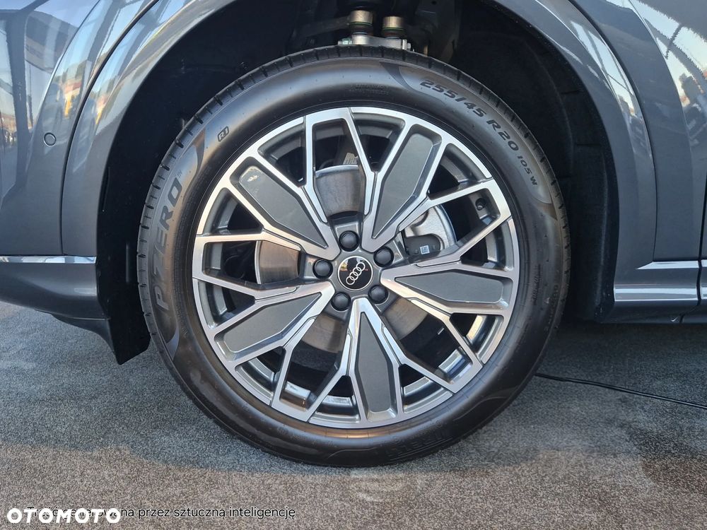 Audi Q5 Sportback - 6