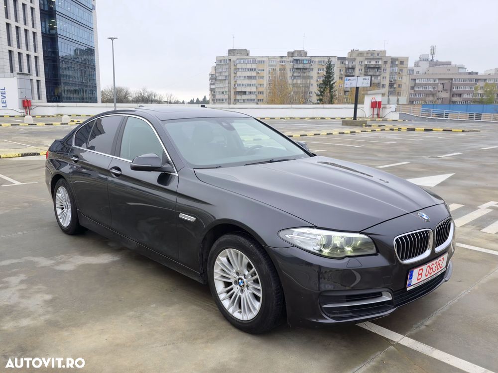 BMW Seria 5 520d xDrive Aut. Luxury Line - 7