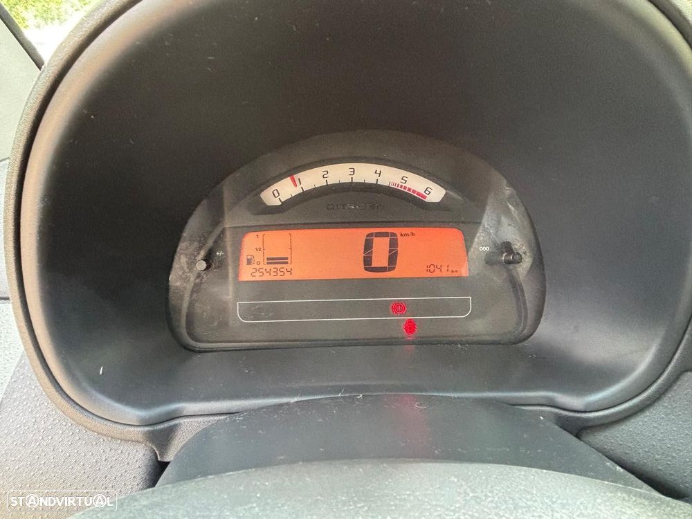 Citroën C2 1.4 HDi VTR - 16