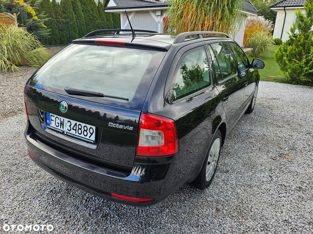 Skoda Octavia Combi 2.0 TDI Elegance - 6