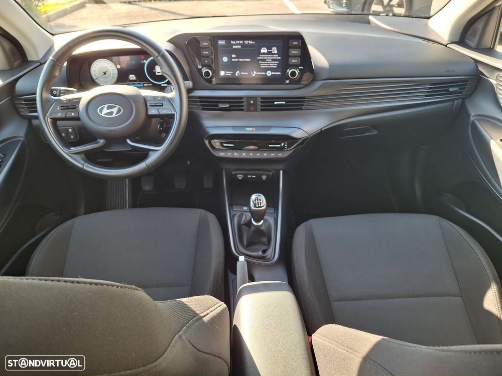 Hyundai i20 - 12