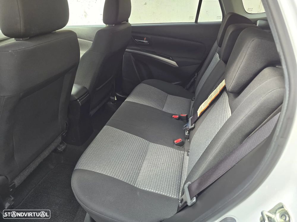 Suzuki S-Cross - 15