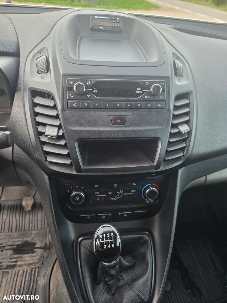 Ford TRANSIT CONNECT - 13