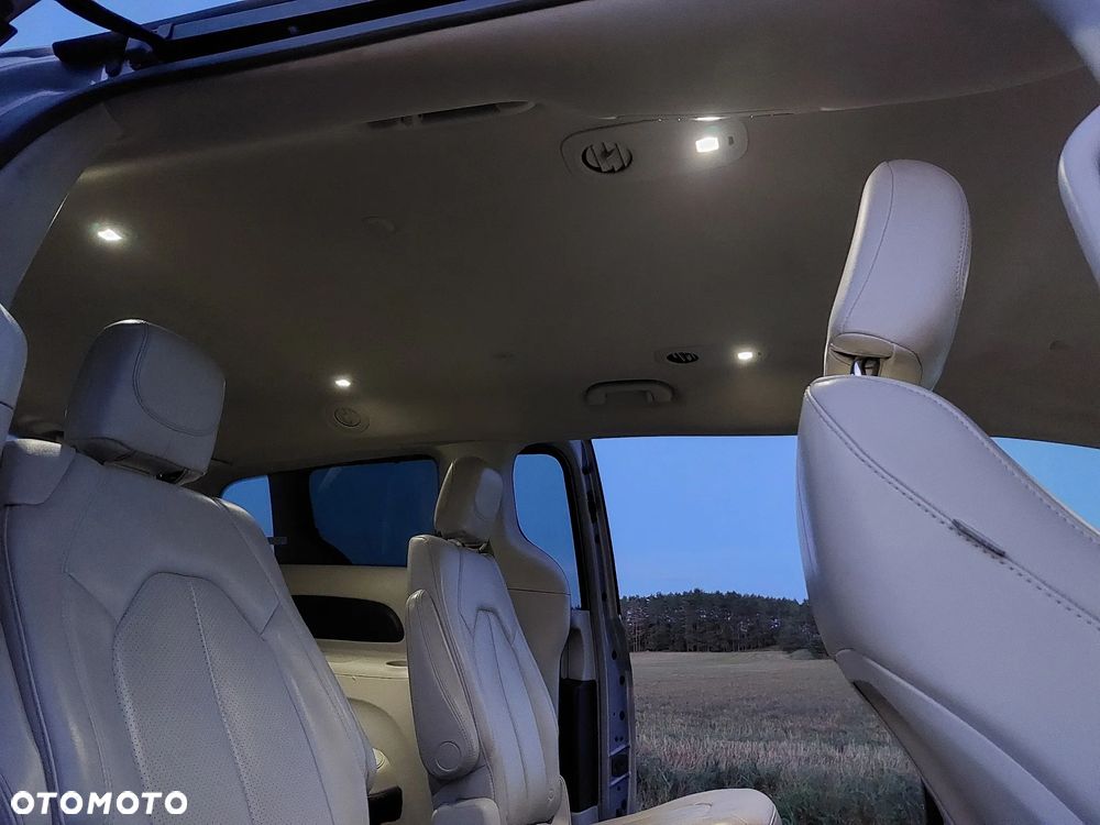 Chrysler Voyager - 22