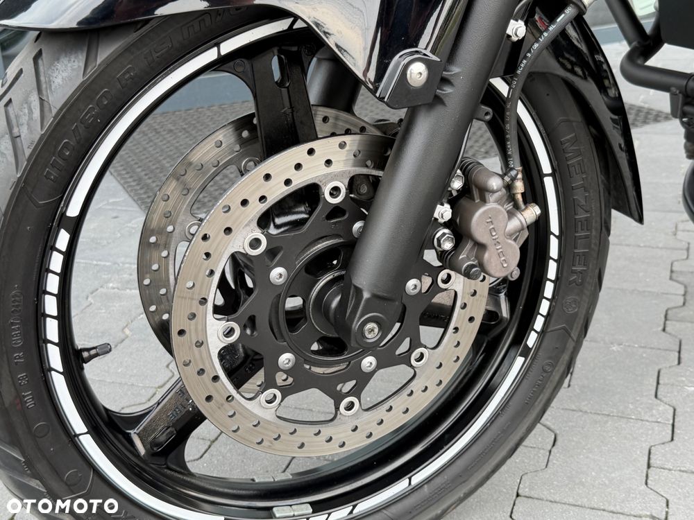 Suzuki V-STROM - 37