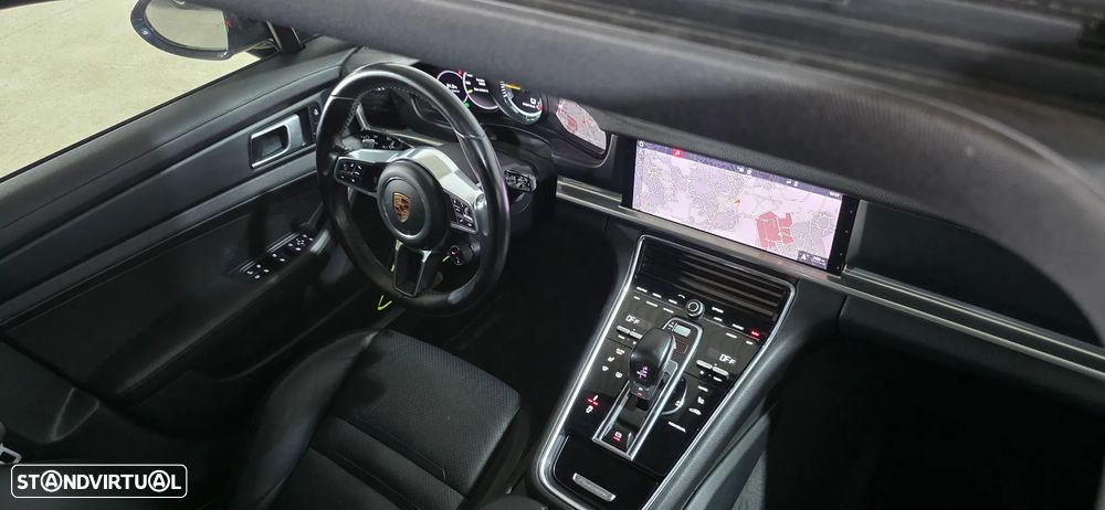 Porsche Panamera Sport Turismo - 13