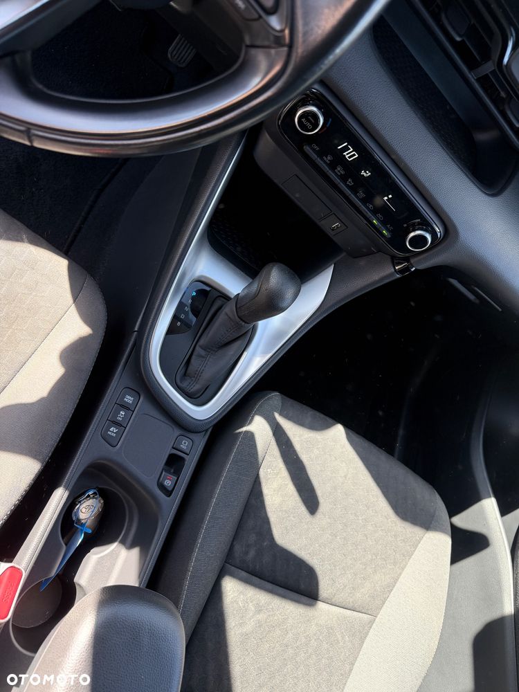 Toyota Yaris Hybrid 1.5 Executive - 17