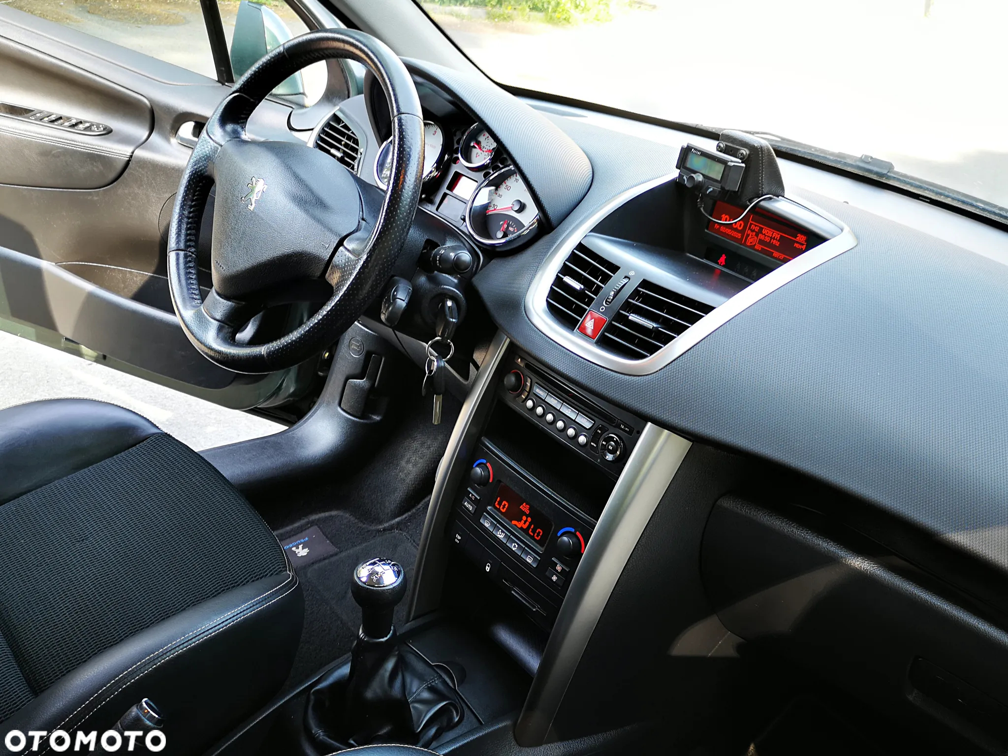 Peugeot 207 110 HDi FAP (Blue Lion) Sport - 19