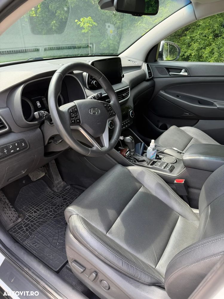 Hyundai Tucson 2.0 CRDI 4WD 8AT Luxury - 8