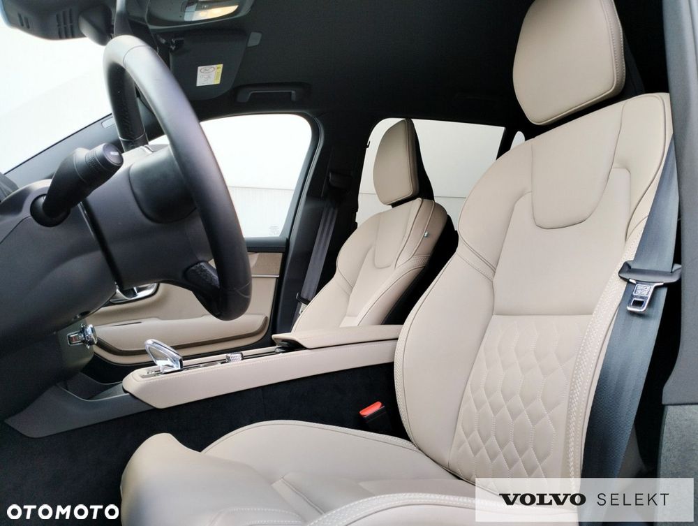 Volvo XC 90 - 12