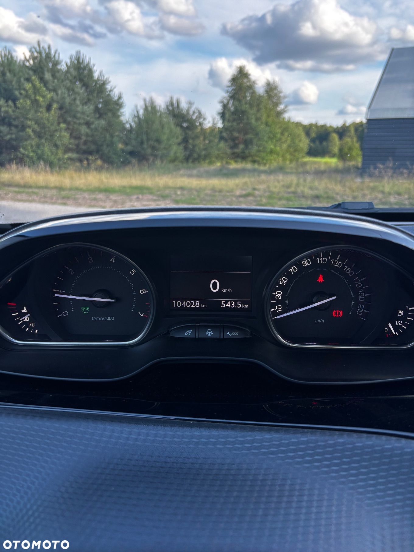 Peugeot 2008 1.2 Pure Tech GPF Allure S&S - 28