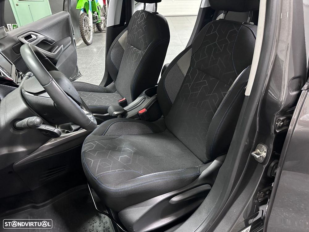 Peugeot 2008 1.5 BlueHDi Allure - 17