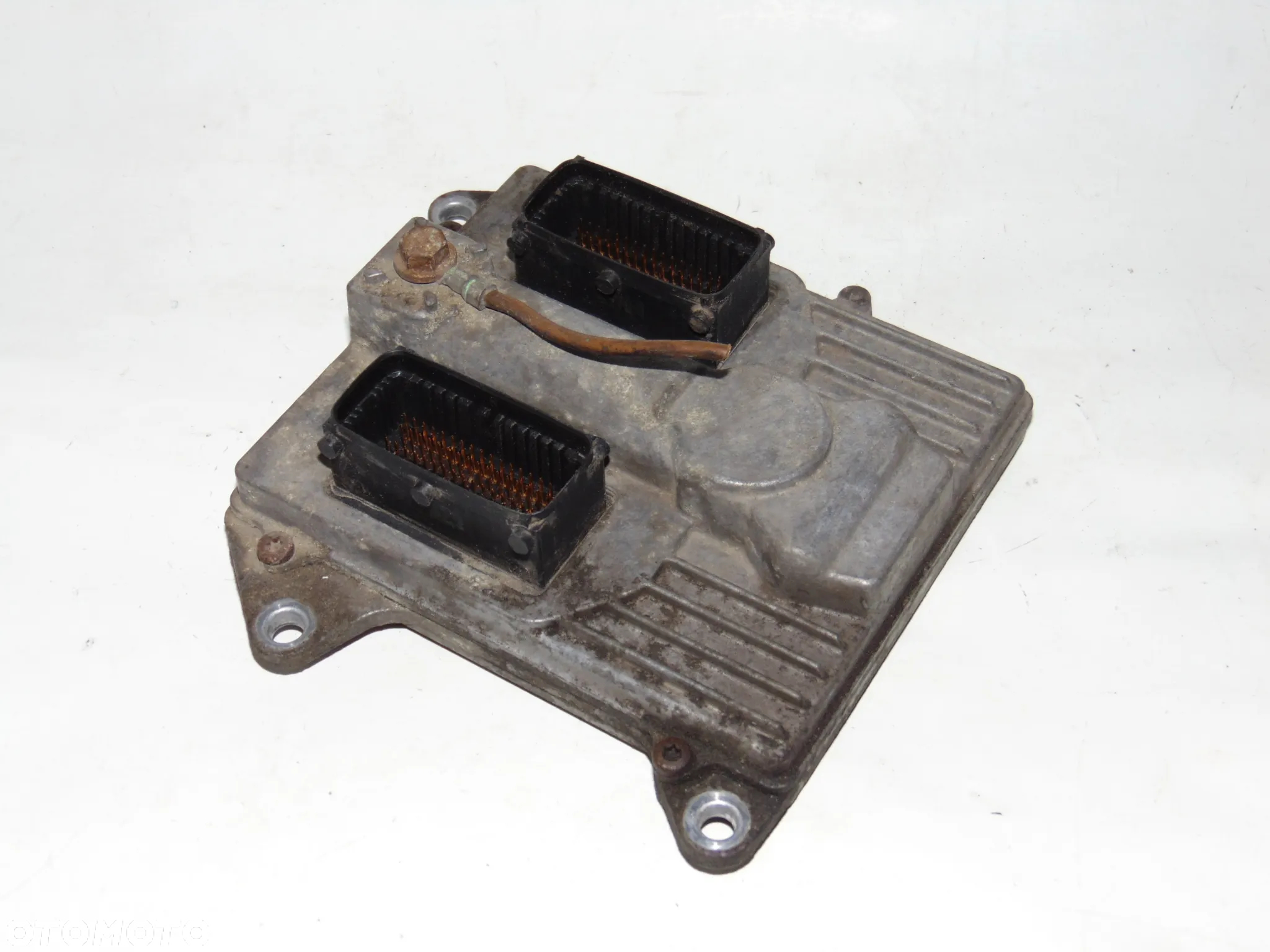 ODPALANY komputer sterownik silnika 55558138 5WK91105 Opel Vectra C Signum benzyna 2.2 - 5