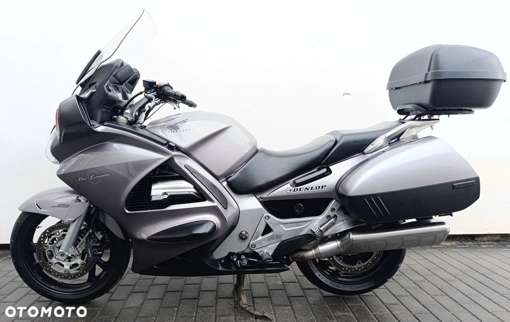 Honda ST - 4
